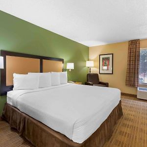 Studio 1 King Bed Non-Smoking